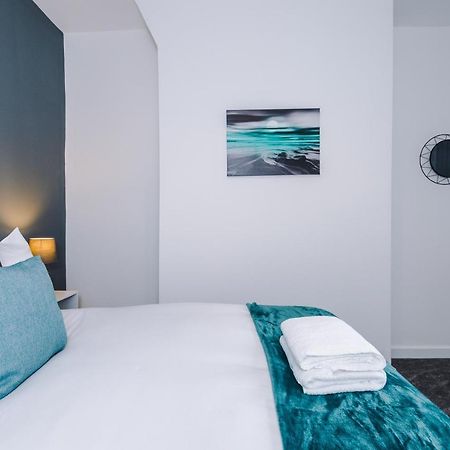 Cosy 3 Bed 3 Bath House - Central Liverpool -Self Check-In & Free Parking! Villa Exteriör bild