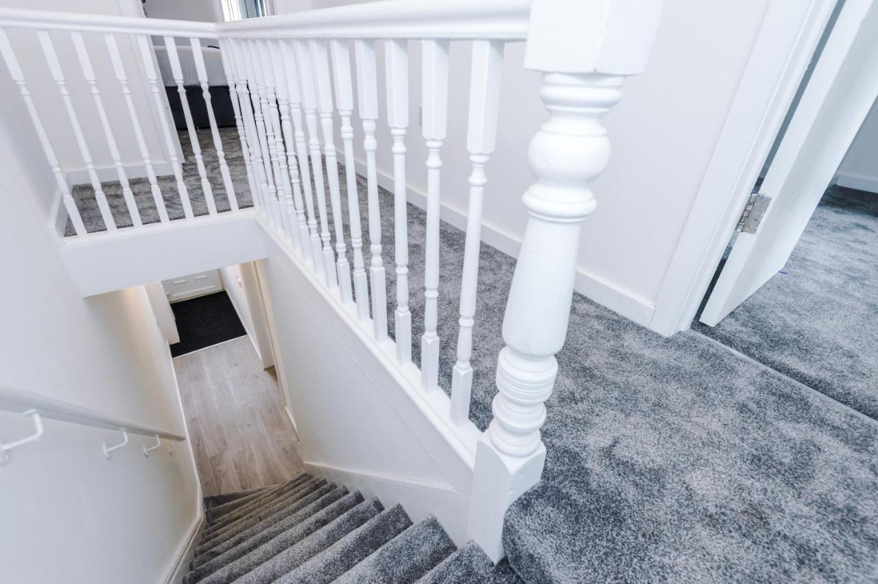 Cosy 3 Bed 3 Bath House - Central Liverpool -Self Check-In & Free Parking! Villa Exteriör bild