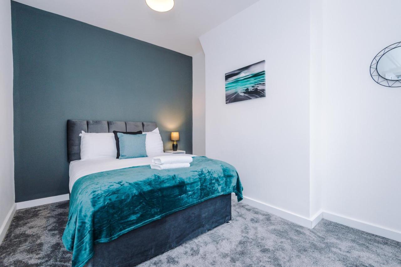 Cosy 3 Bed 3 Bath House - Central Liverpool -Self Check-In & Free Parking! Villa Exteriör bild