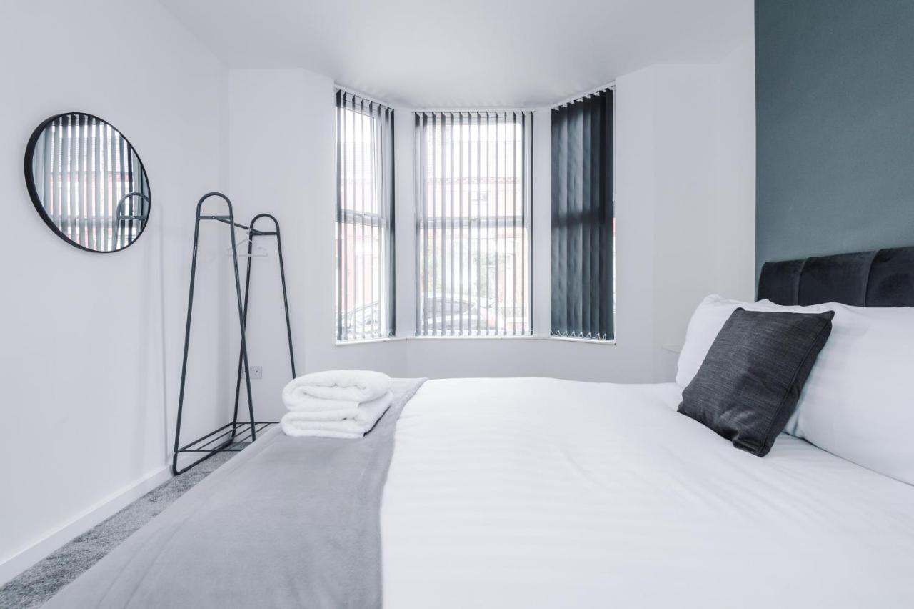 Cosy 3 Bed 3 Bath House - Central Liverpool -Self Check-In & Free Parking! Villa Exteriör bild